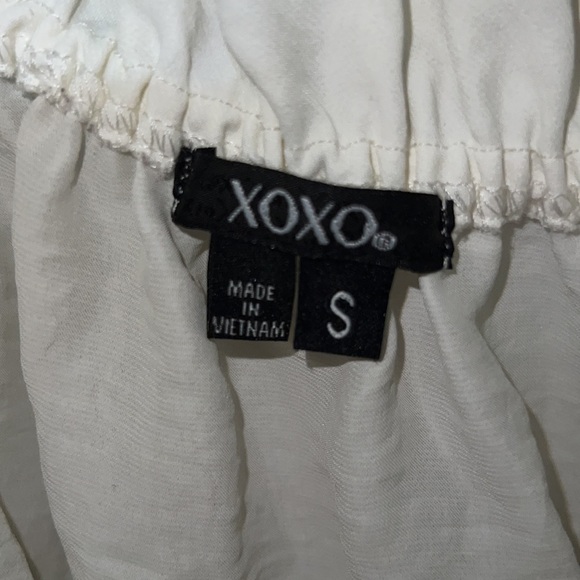 Shoulderless Top - Picture 2 of 3